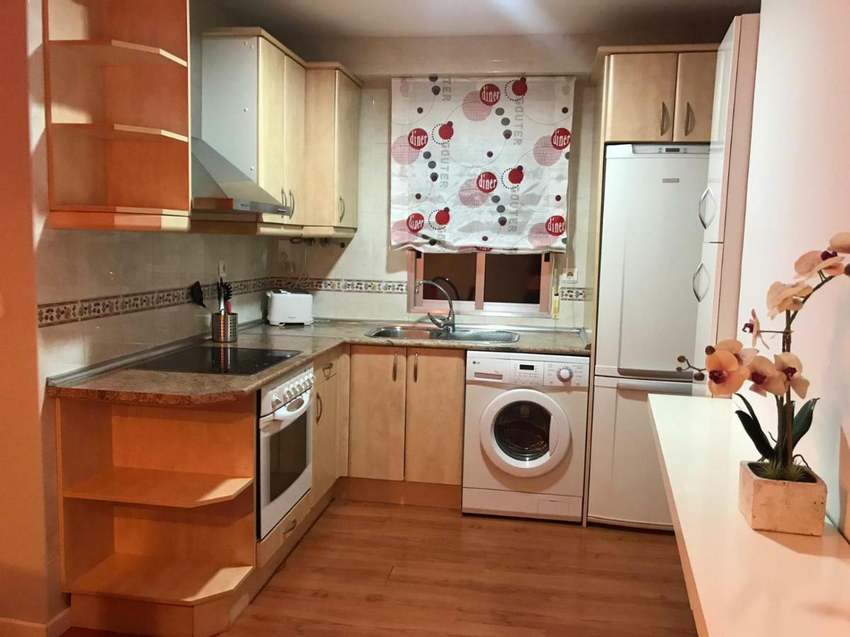Vtz El Balcon De Torre Nueva 2 Apartman Zaragoza Kültér fotó