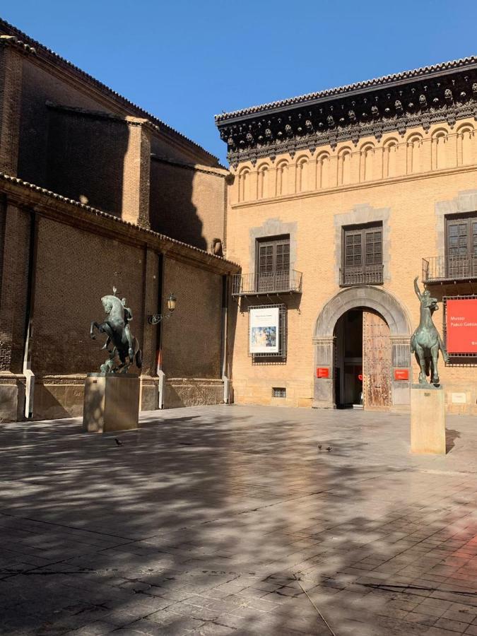 Vtz El Balcon De Torre Nueva 2 Apartman Zaragoza Kültér fotó