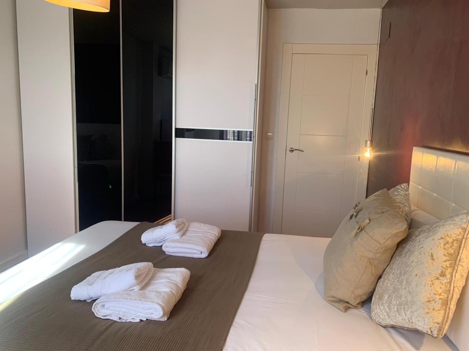 Vtz El Balcon De Torre Nueva 2 Apartman Zaragoza Kültér fotó